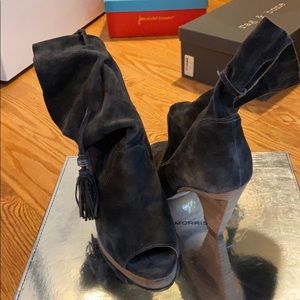 Siegerson Morrison open toe tassel bootie